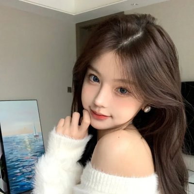 一个唱歌，另一个不唱歌